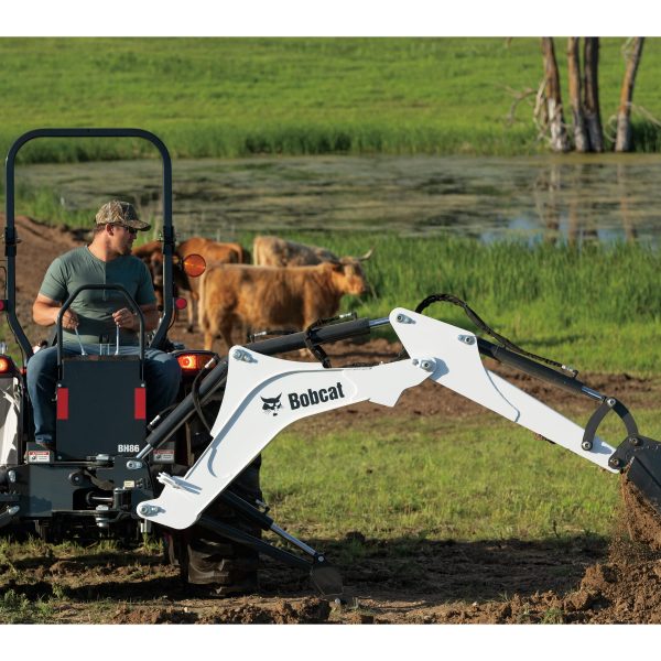 Bob Cat 4000 Platform Compact Tractors