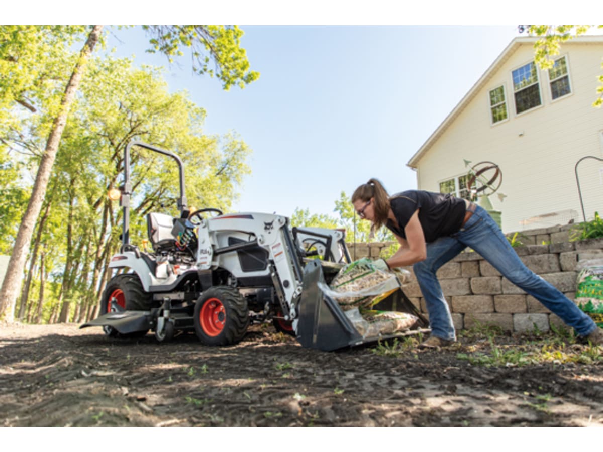 Bob Cat CT1025 Sub-Compact Tractor