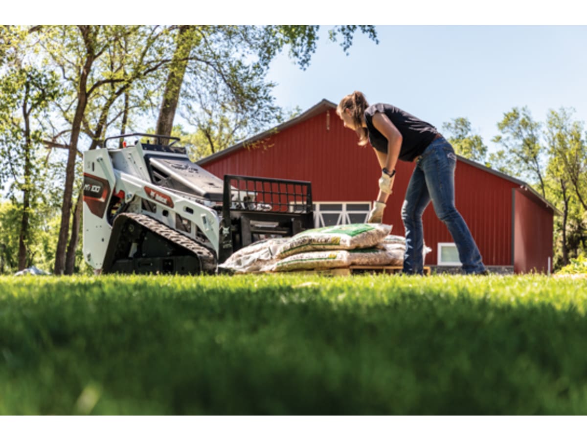 Bob Cat MT100 Mini Track Loader