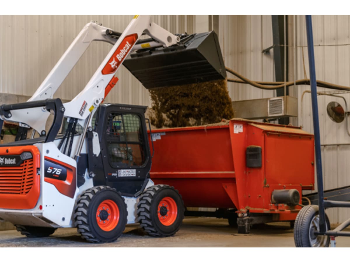 Bob Cat S76 Skid-Steer Loader