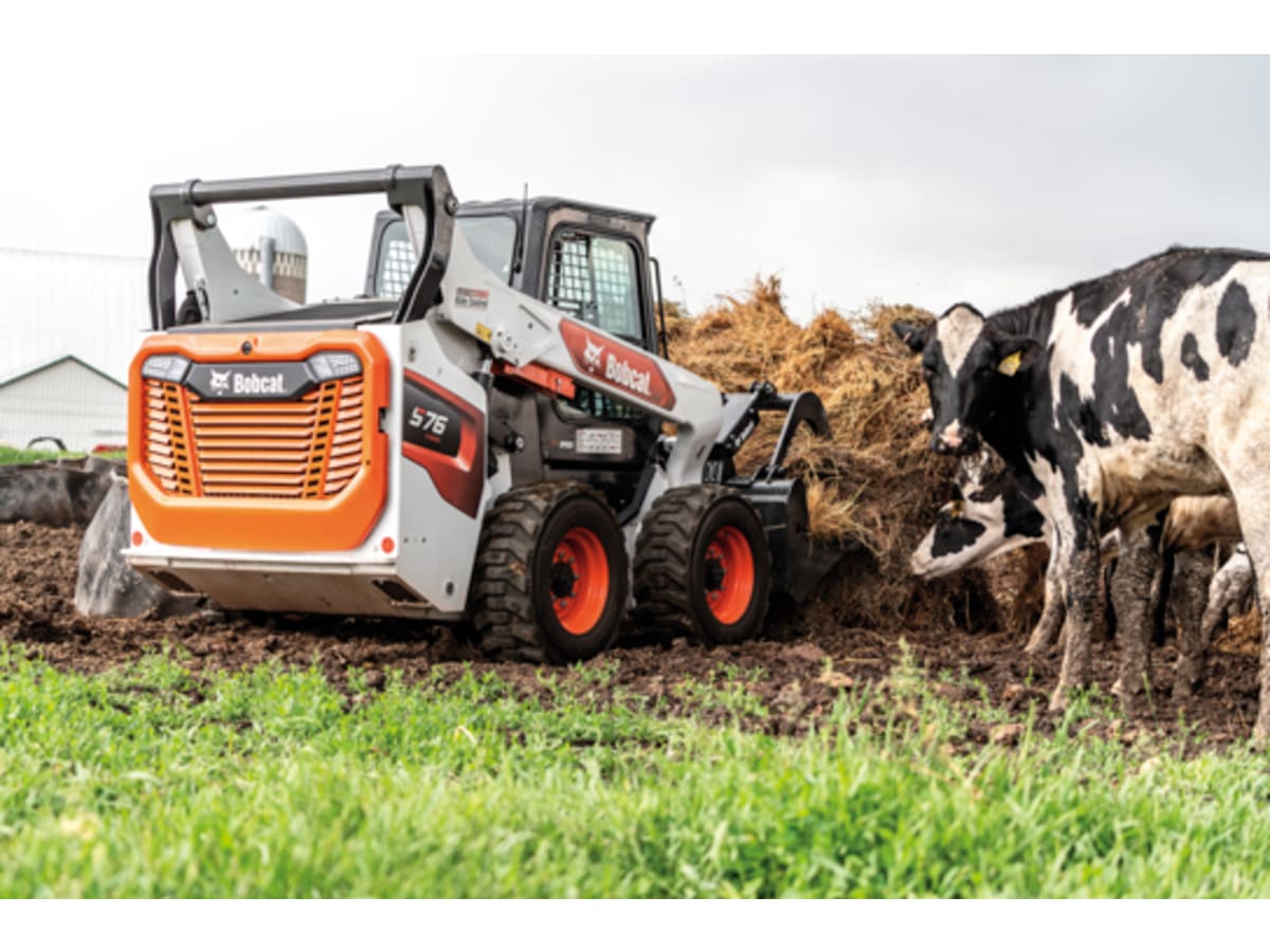 Bob Cat S76 Skid-Steer Loader