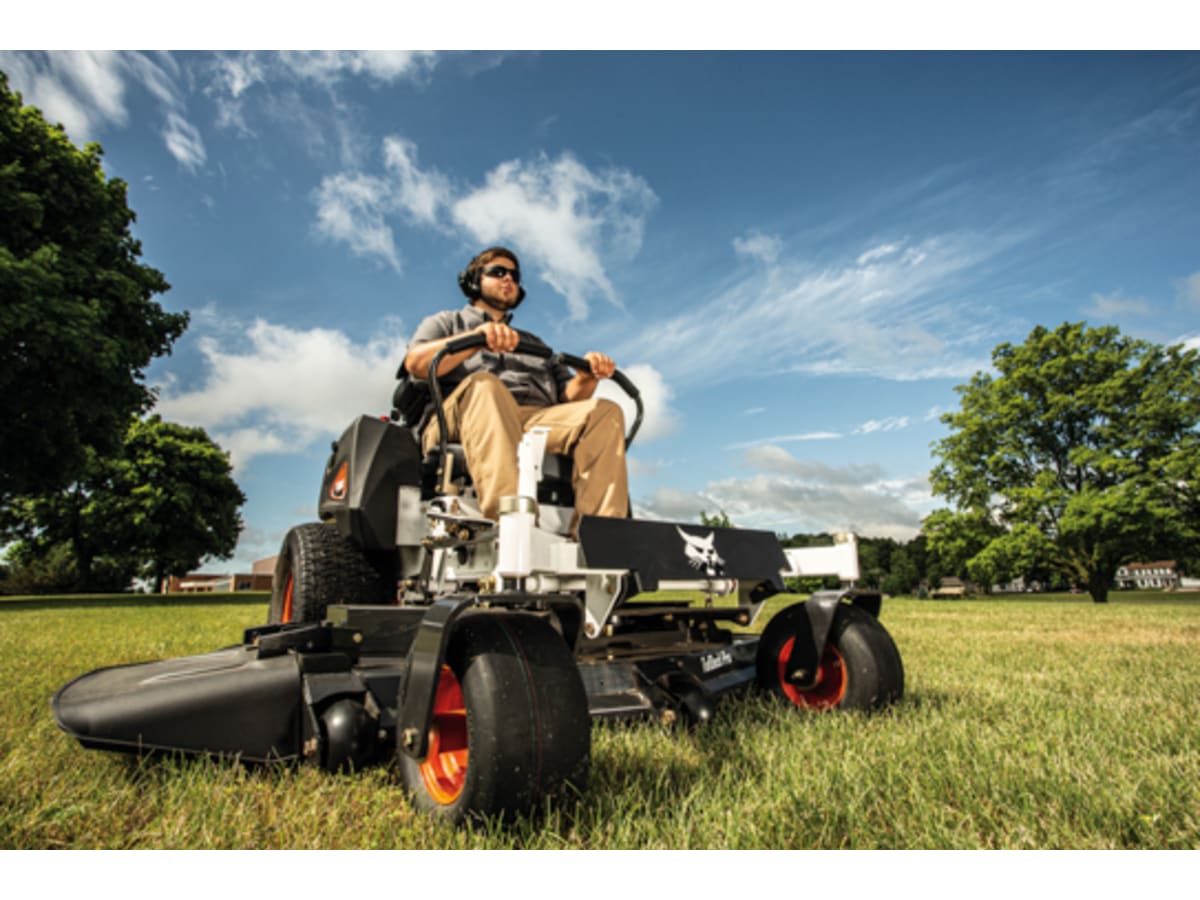 Bob Cat ZT3000 Zero-Turn Mower