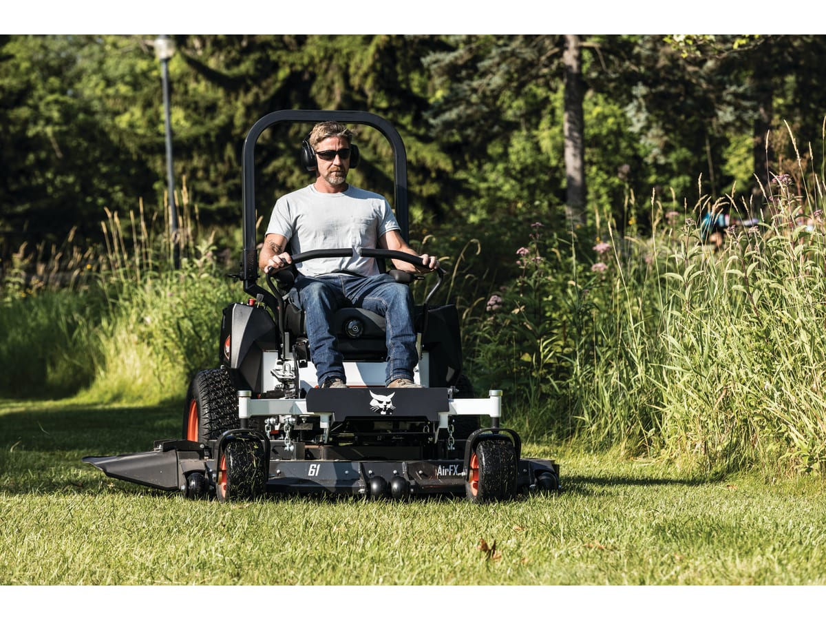 Bob Cat ZT5000 Zero-Turn Mower