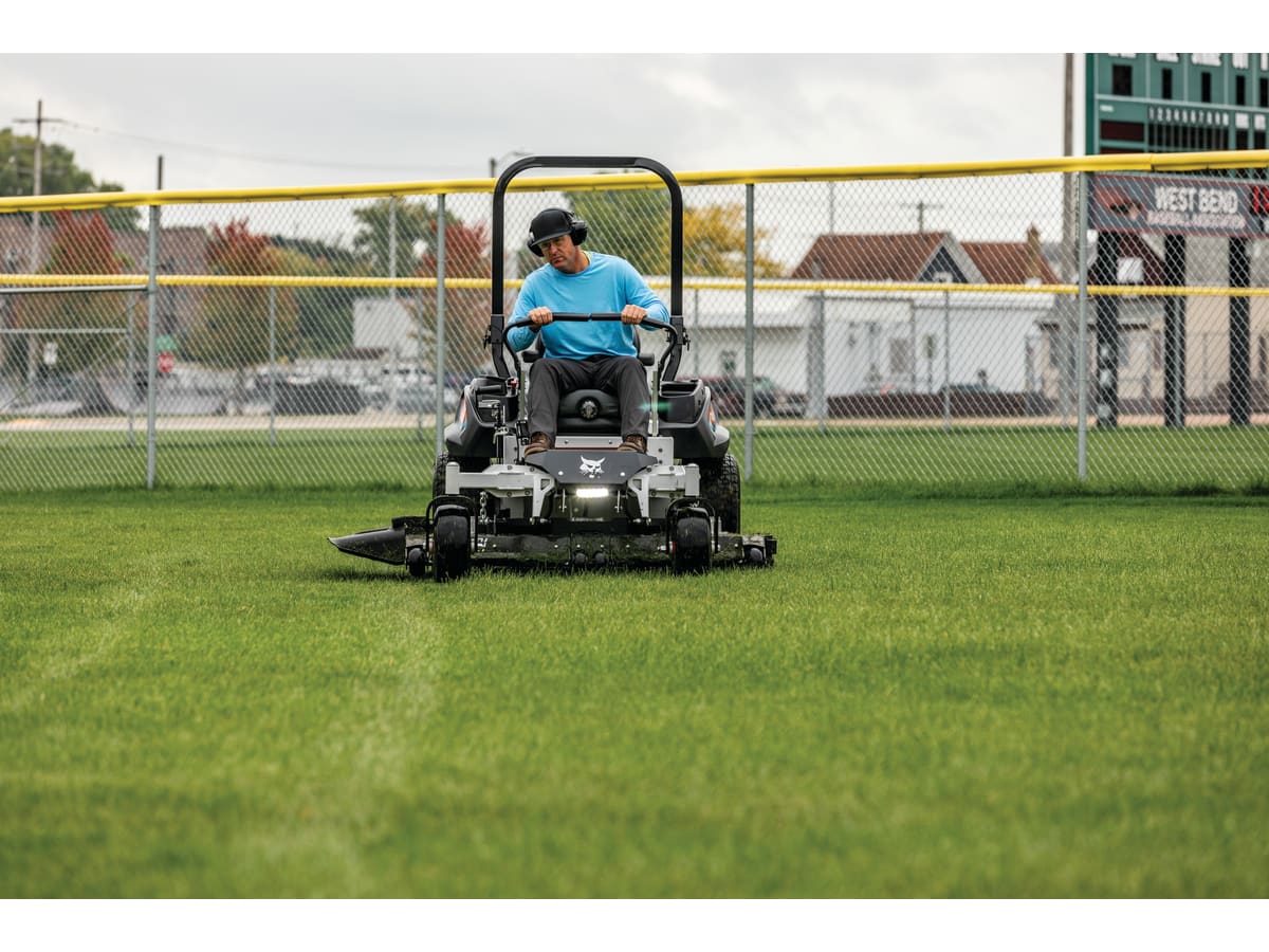 Bob Cat ZT6000e Electric Zero-Turn Mower