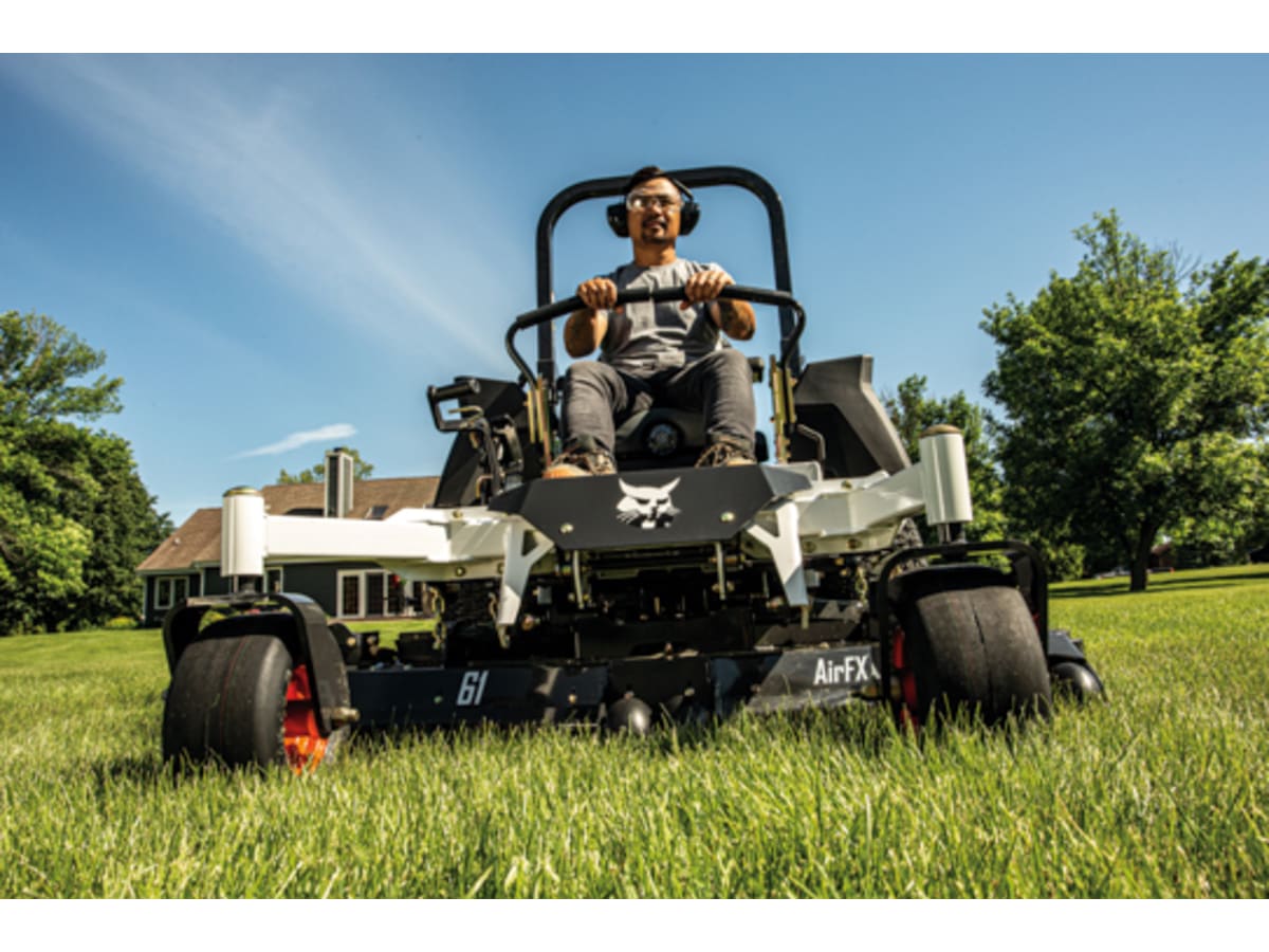 Bob Cat ZT6100 Zero-Turn Mower