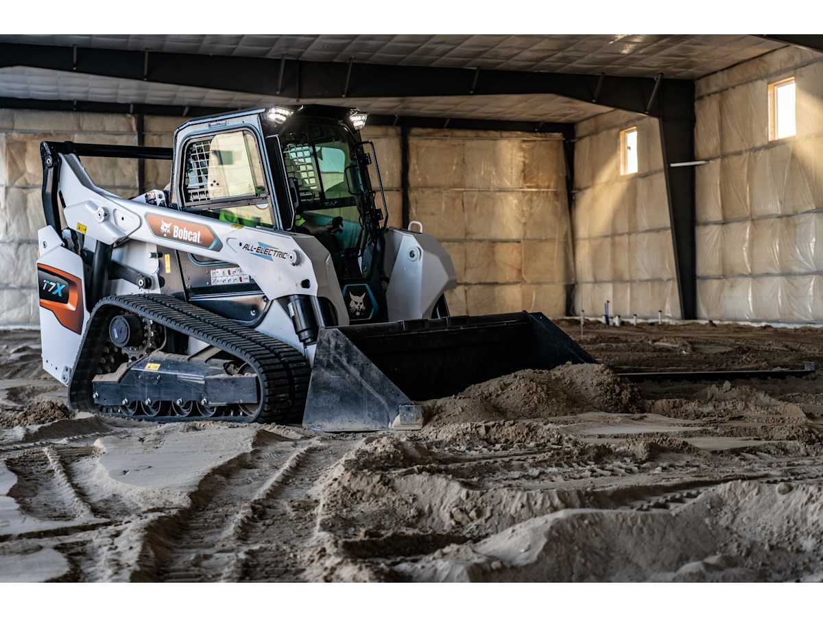 Bob Cat T7X Electric Compact Track Loader