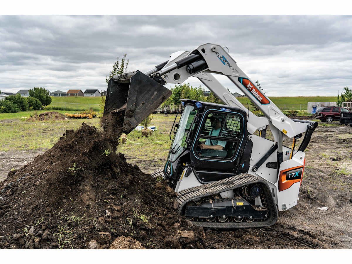 Bob Cat T7X Electric Compact Track Loader