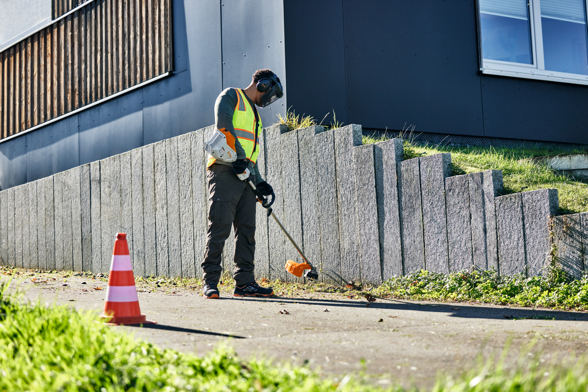 STIHL KMA 120 R Battery KombiSystem